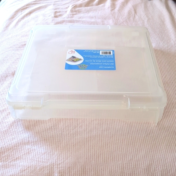 Scrapbook case 14 3/8 x 14 9/16 x 3 1/8 - Picture 4 of 5